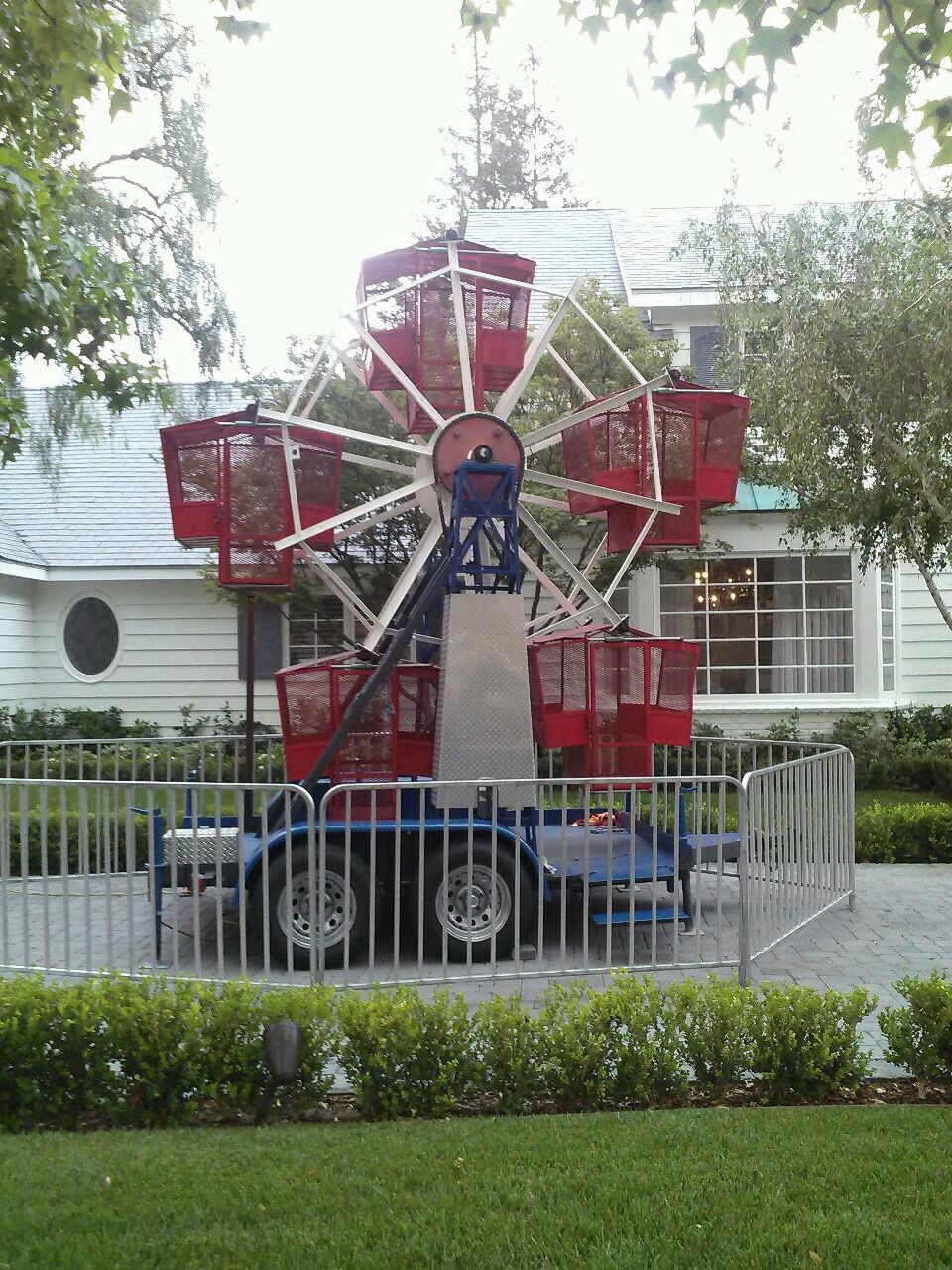 14' Ferris Wheel (5 baskets)